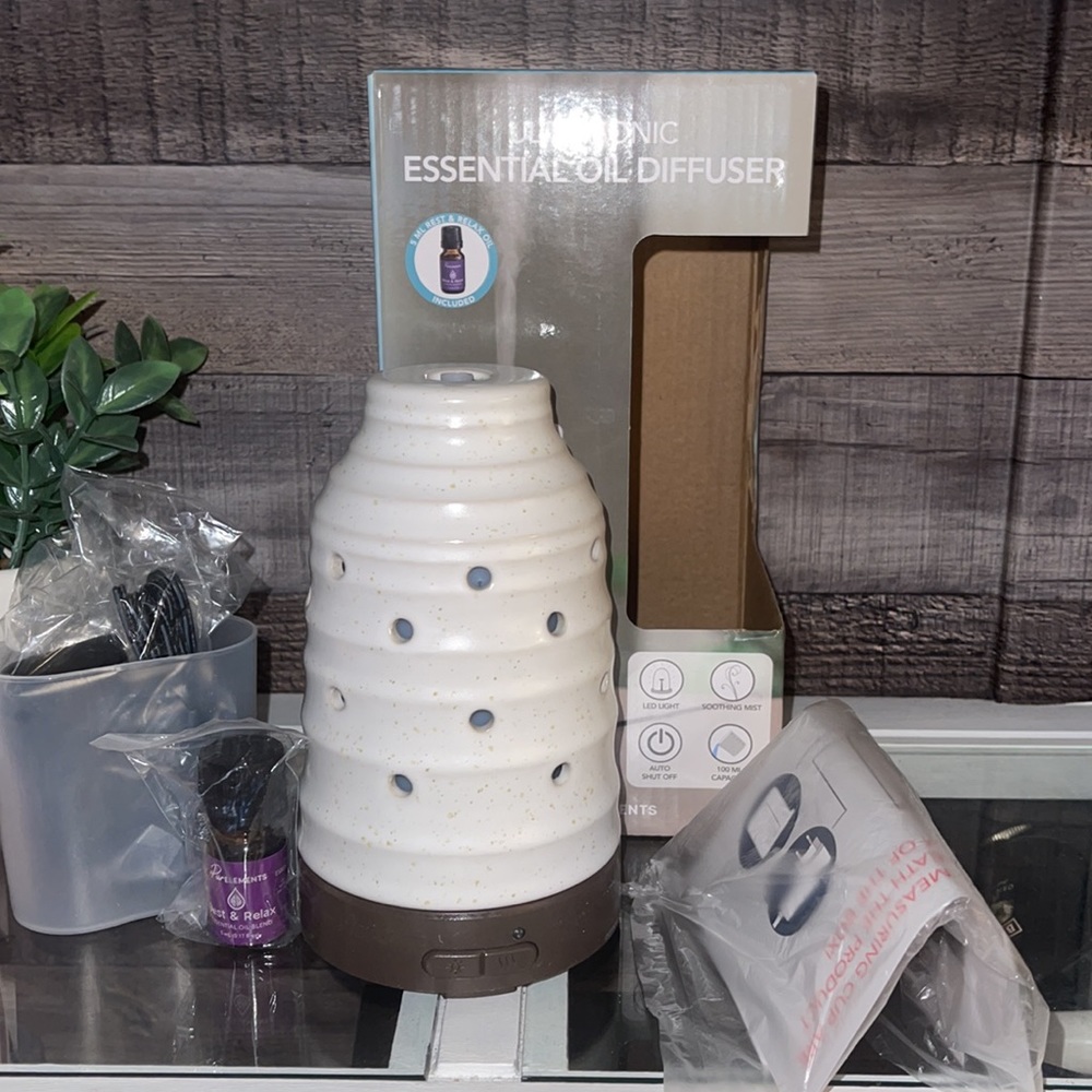 ❤️NEW!!!❤️ Ultrasonic Essential Oil Diffuser. - Picture 12 of 15